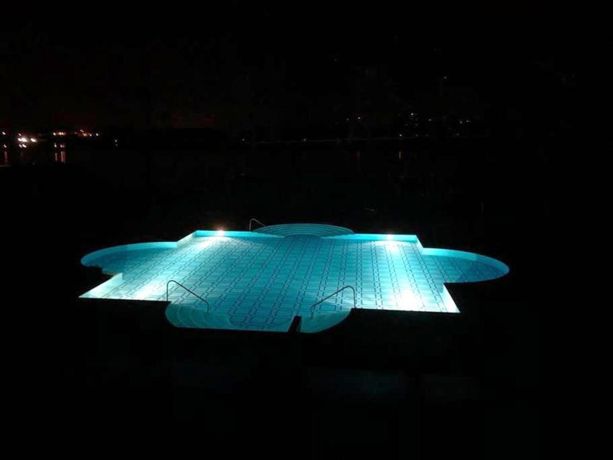 Charming Apartment In Estombar With Private Pool. Eksteriør bilde